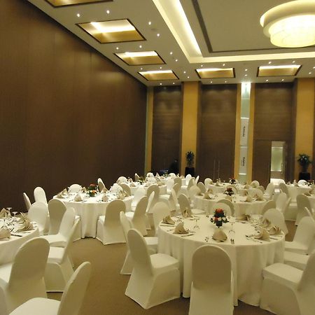 Erbil Rotana Hotel Екстериор снимка