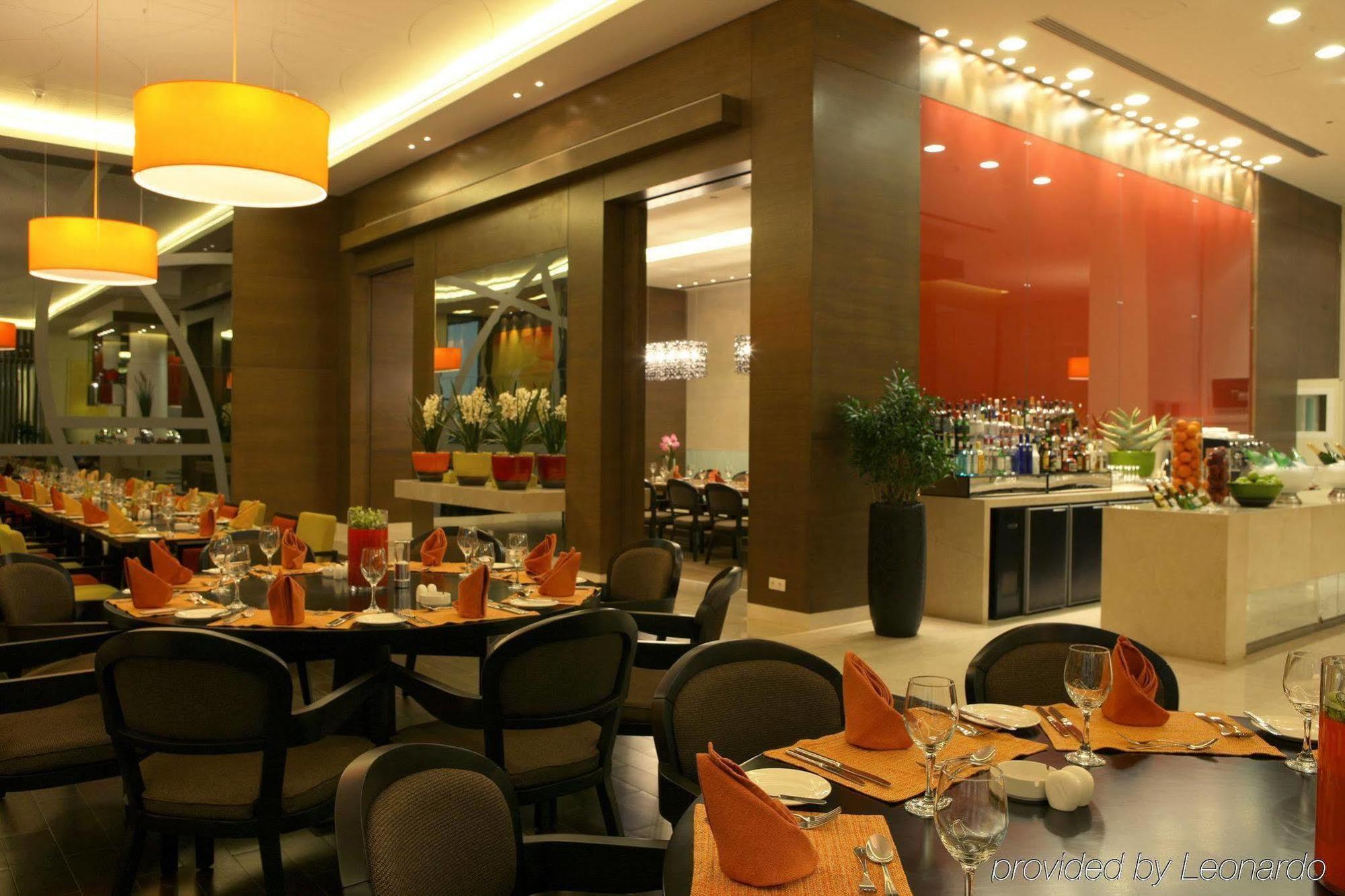 Erbil Rotana Hotel Ресторант снимка